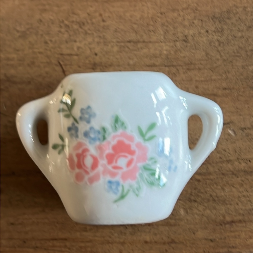 Vintage Children’s Tea Set - Picture 5 of 9